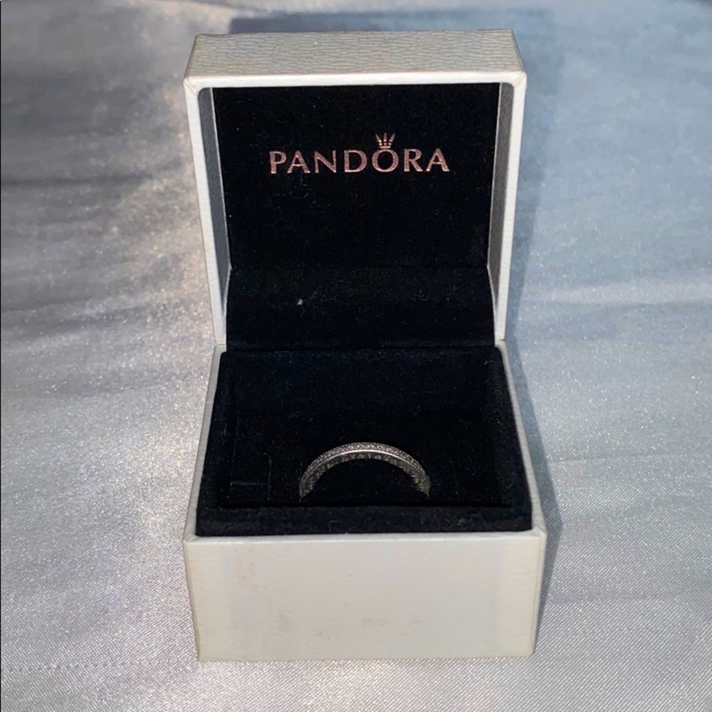BEAUTIFUL CRYSTAL PANDORA RING
